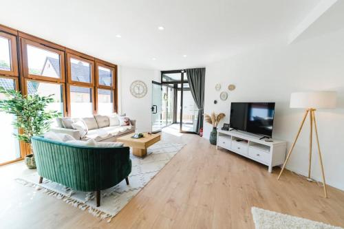 Appartio 80qm ländlich luxuriös — 4-Star Luxury Hotel in Oelbronn-Duerrn, Germany
