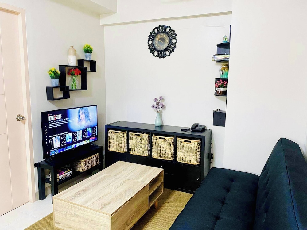 2br Unit at Asmara near St Luke's — 4-Star Luxury Hotel in Manila, Philippines