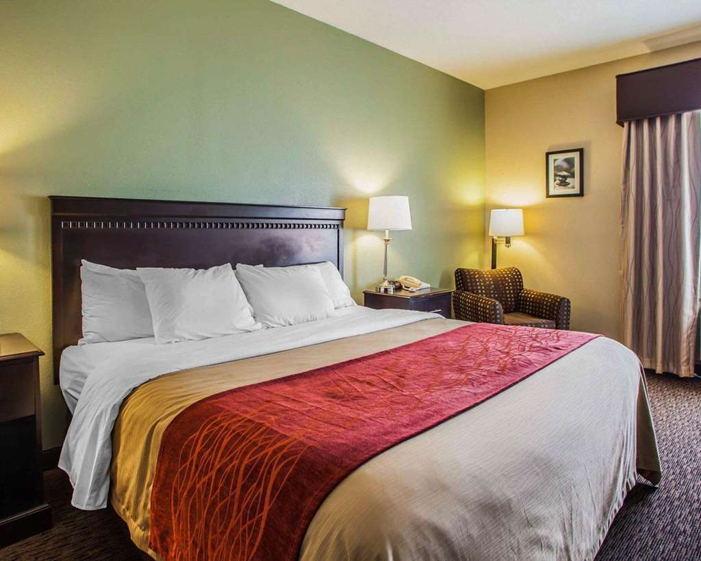 Quality Inn Belton Kansas City South - photo 9