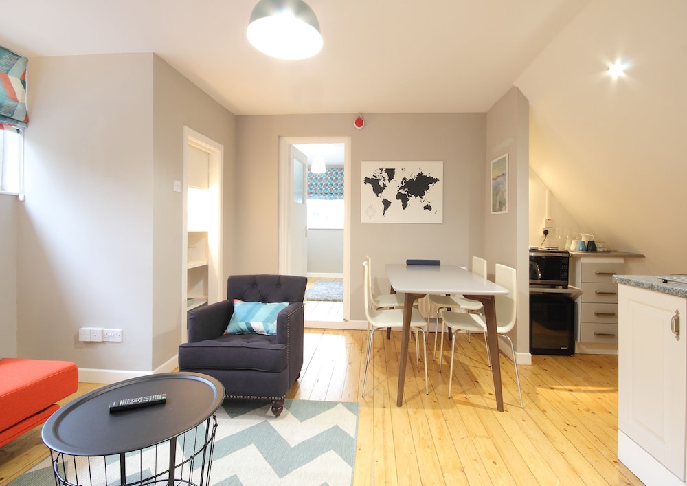 KC Accommodation — 4-Star Luxury Hotel in Dungannon, United Kingdom