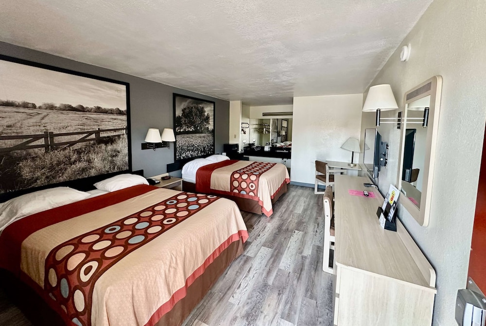 Super 8 by Wyndham Athens TX - photo 9