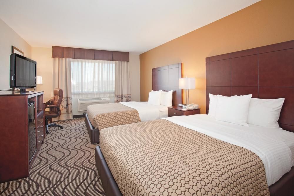 La Quinta Inn & Suites by Wyndham Castle Rock - photo 14