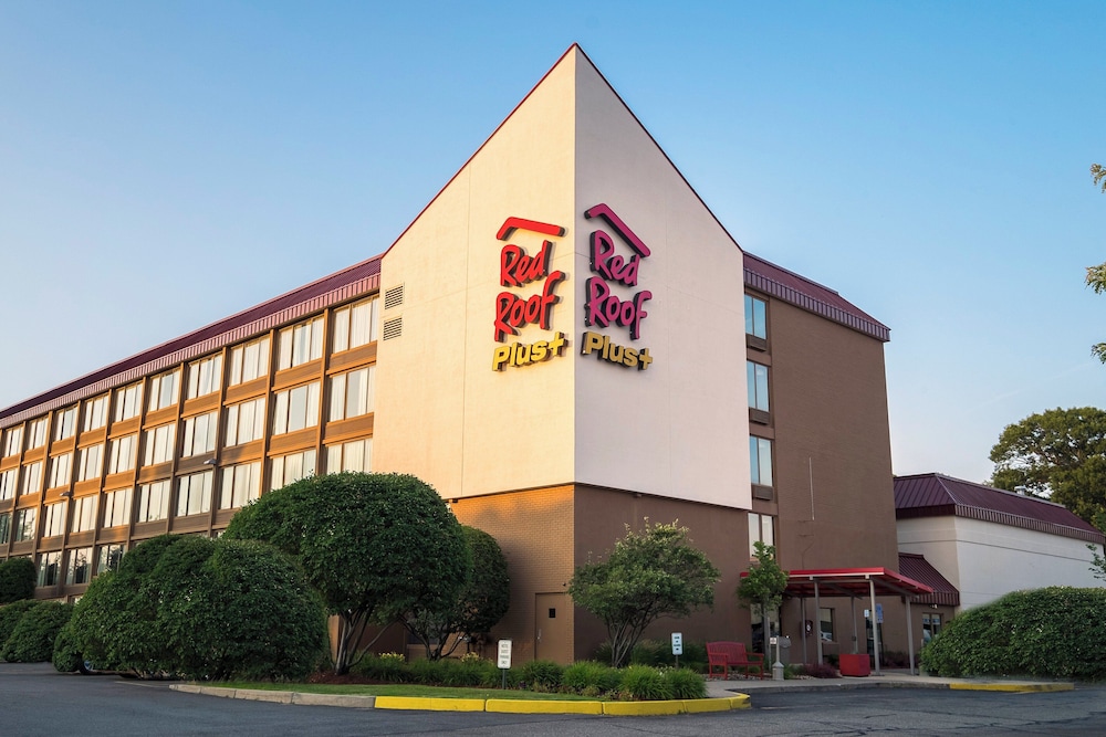 Red Roof Inn PLUS Boston Woburn Burlington — hotel in Woburn