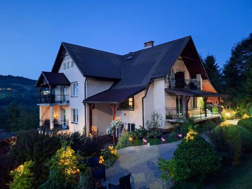 Noclegi Fregata Pokoje Gościnne w Solinie 661 459 339 in Lesko, Poland