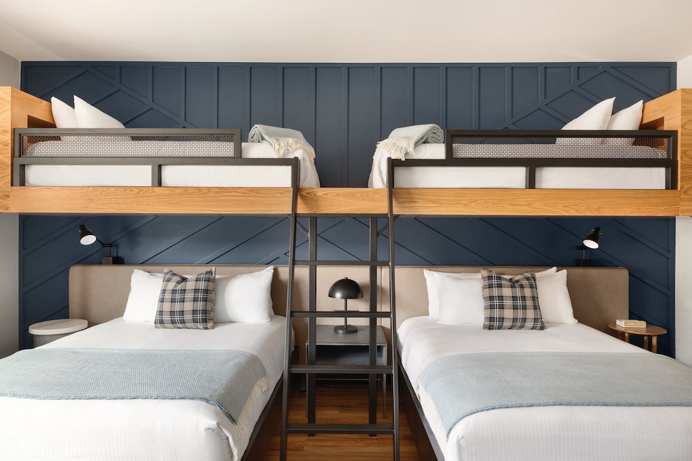 The Eddy Taproom & Hotel - photo 13