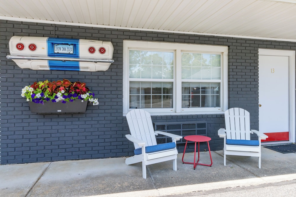 Iron Masters Inn on Main - photo 20