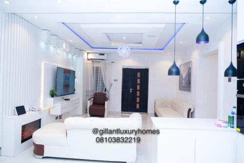 Gilllant Luxury Homes Apartment — 4-Star Luxury Hotel in Benin City, Nigeria