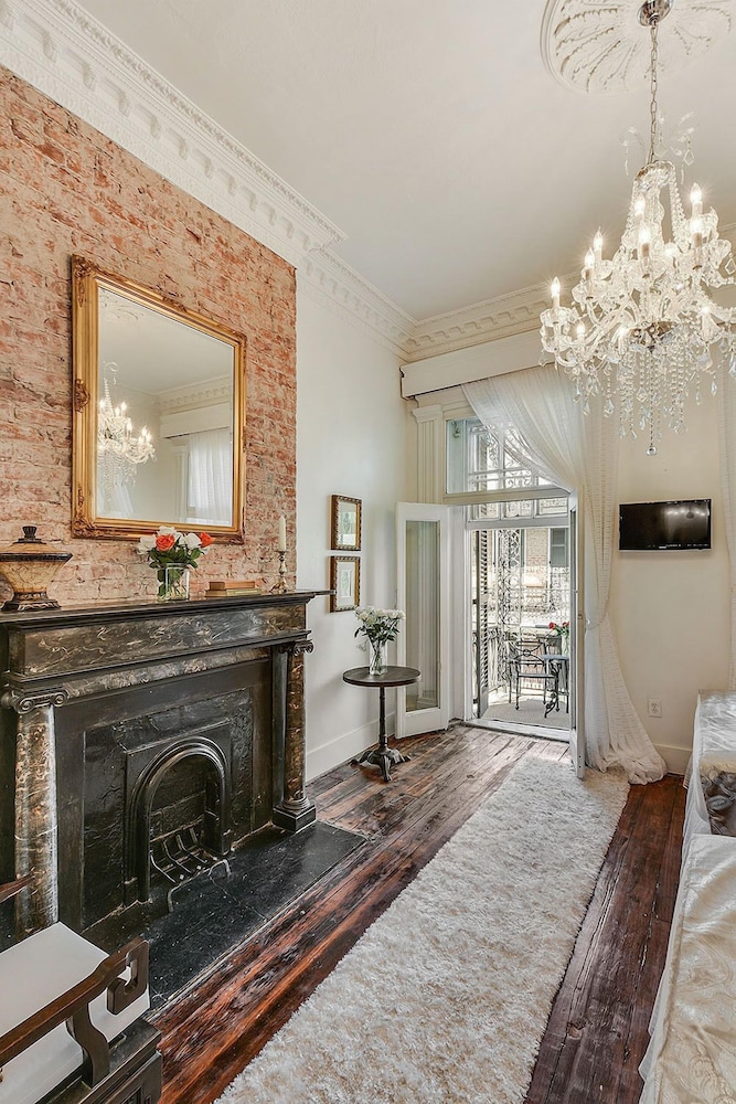 French Quarter Mansion - photo 27