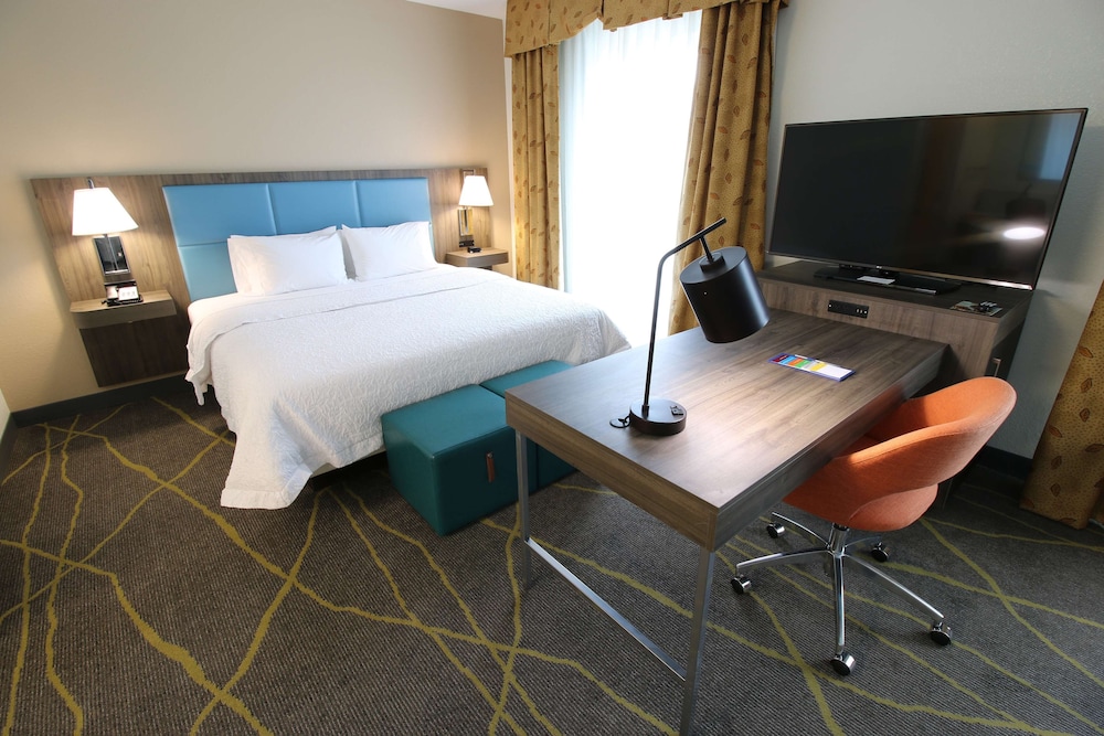 Hampton Inn & Suites Palm Coast - photo 10