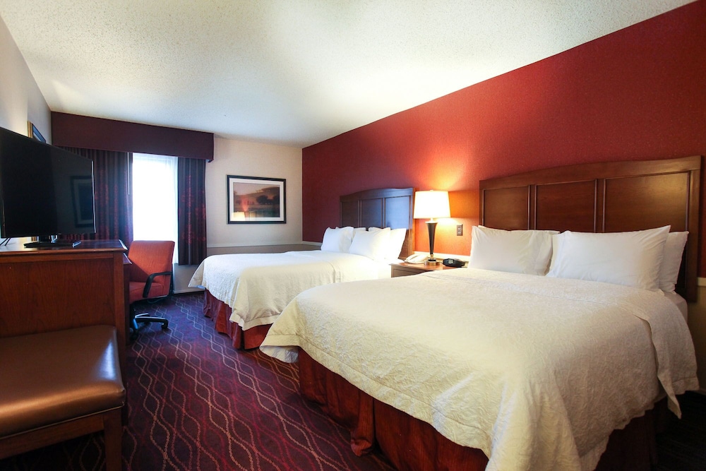 Hampton Inn Salt Lake City North - photo 13