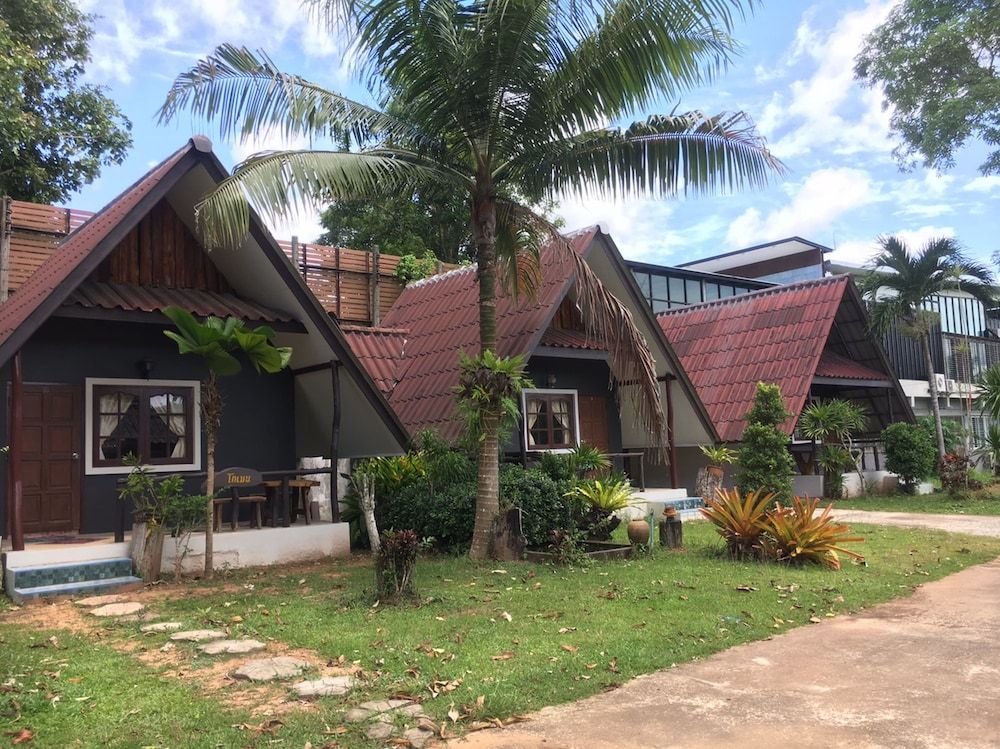 Donmueng Resort Chumphon in Chumphon, Thailand