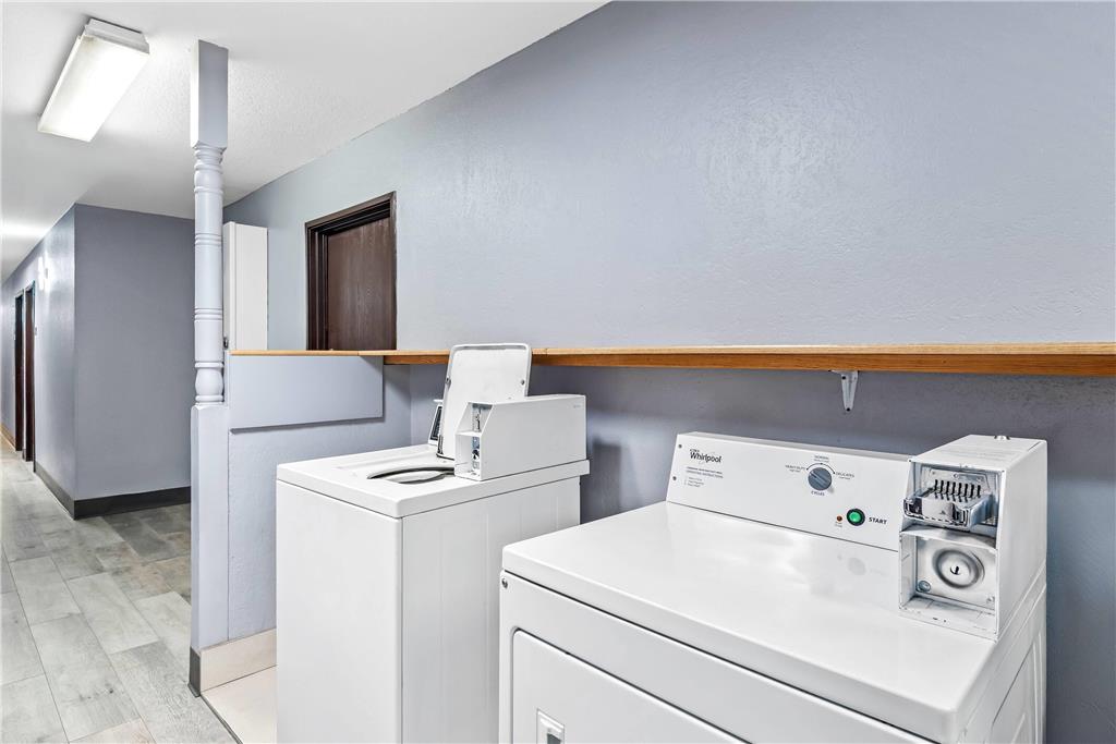 Super 8 by Wyndham Terre Haute - photo 24