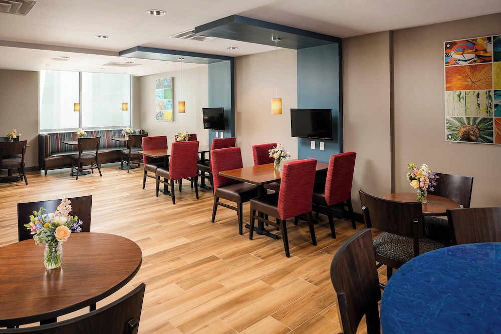 TownePlace Suites by Marriott San Diego Downtown - photo 28