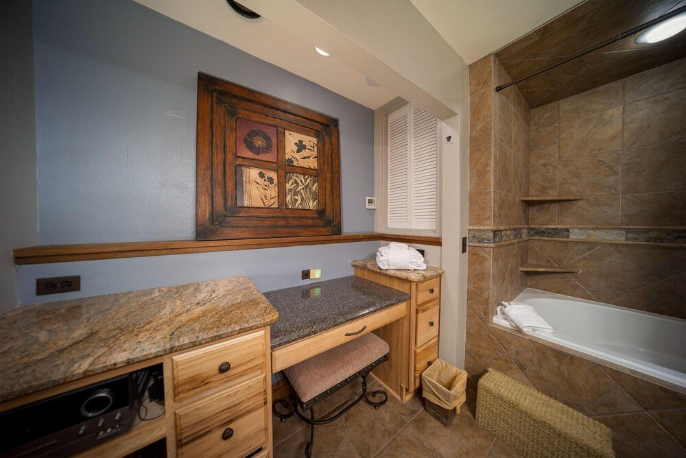 59 Jabberwocky Home by Stay Winter Park — 4-Star Luxury Hotel in Fraser, United States