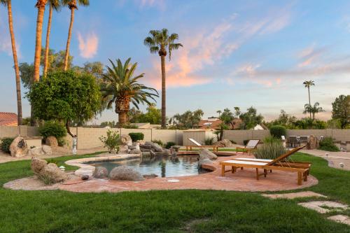 Sparkling Pool Poker Table and Relaxation at Sweetwater in Scottsdale, United States
