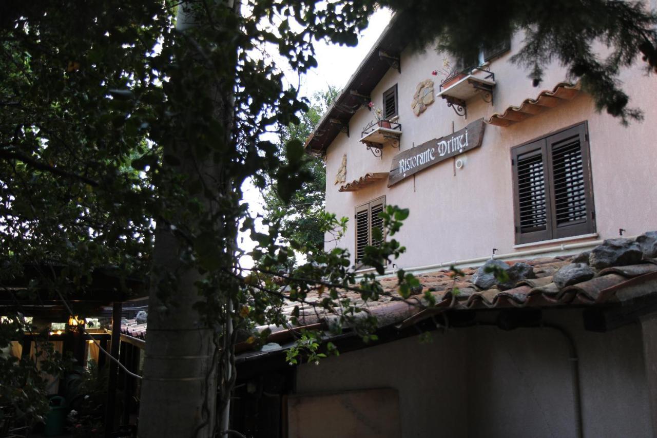 Casale Drinzi - carbon neutral hotel in Collesano