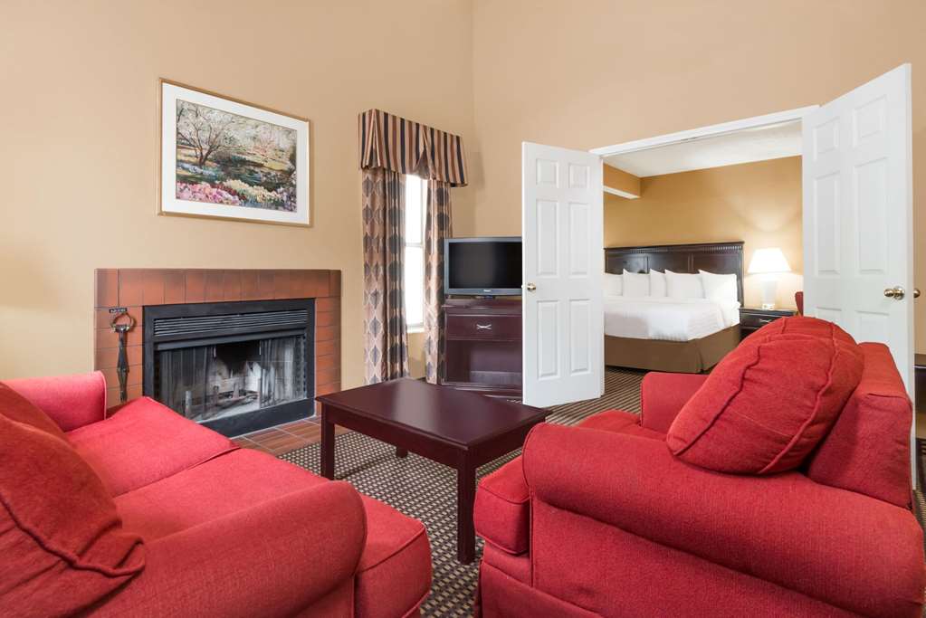 Hawthorn Extended Stay by Wyndham Columbus North - featured photo