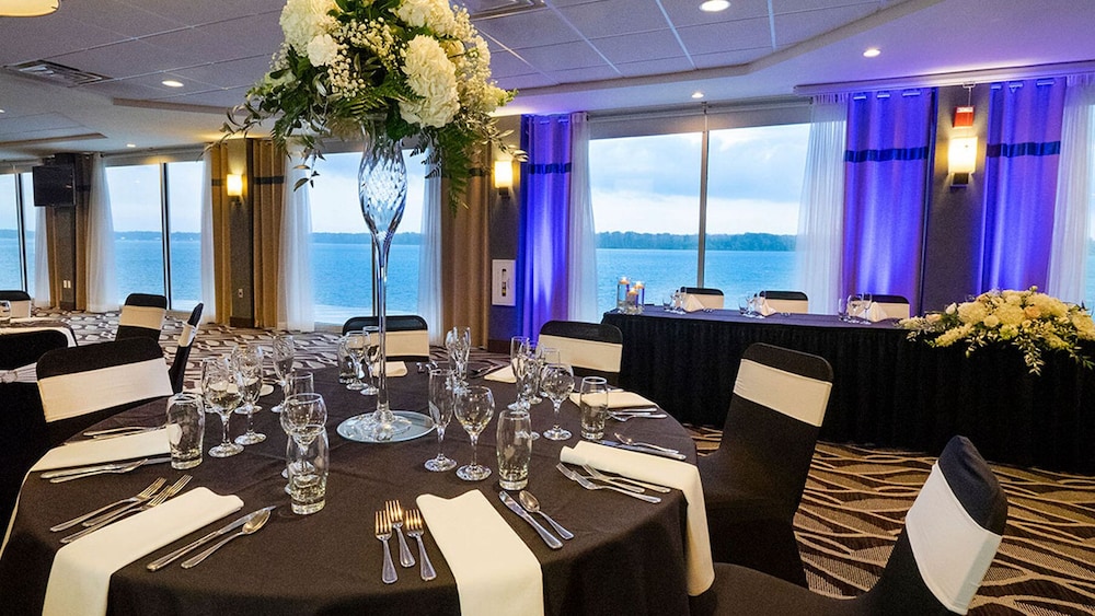 Crowne Plaza Niagara Falls NY Riverside by IHG - photo 76