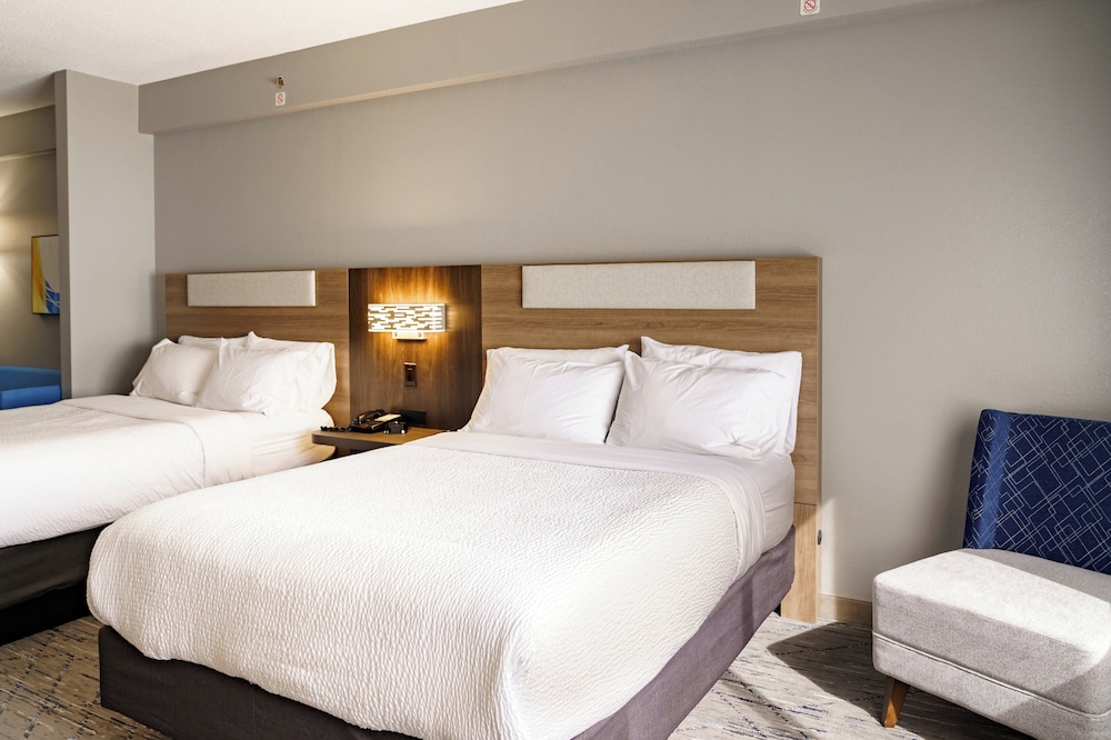 Holiday Inn Express Hotel & Suites Raleigh SW NC State by IHG - photo 33