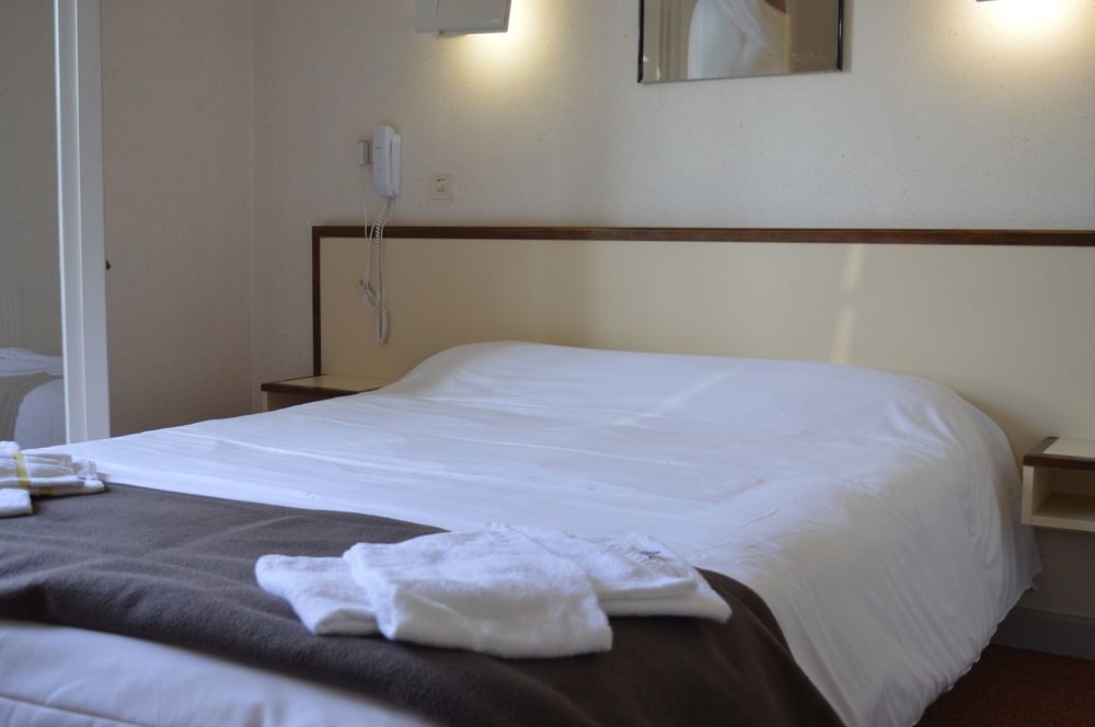 Hôtel du Centre - carbon neutral hotel in Entraygues-Sur-Truyere
