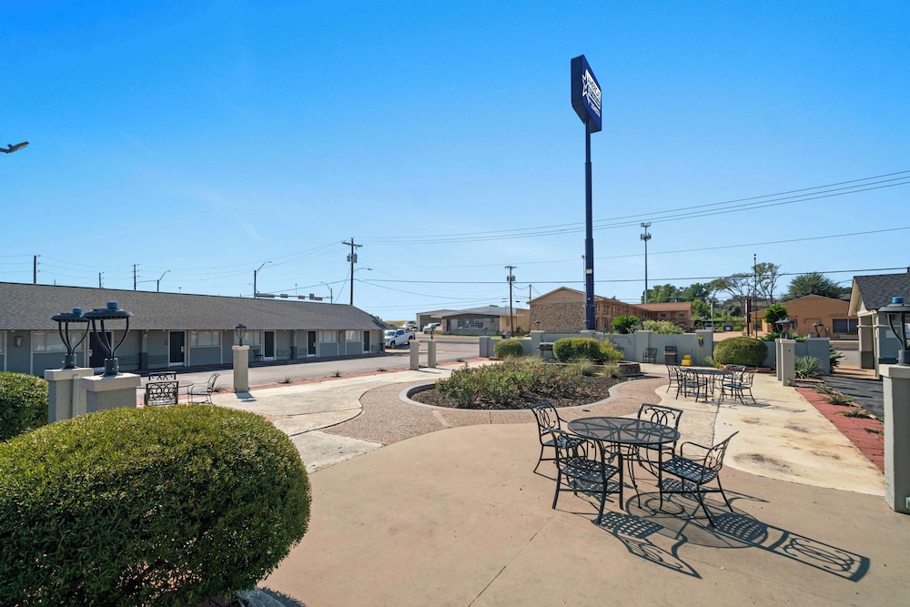 Americas Best Value Inn & Suites Brenham - photo 41