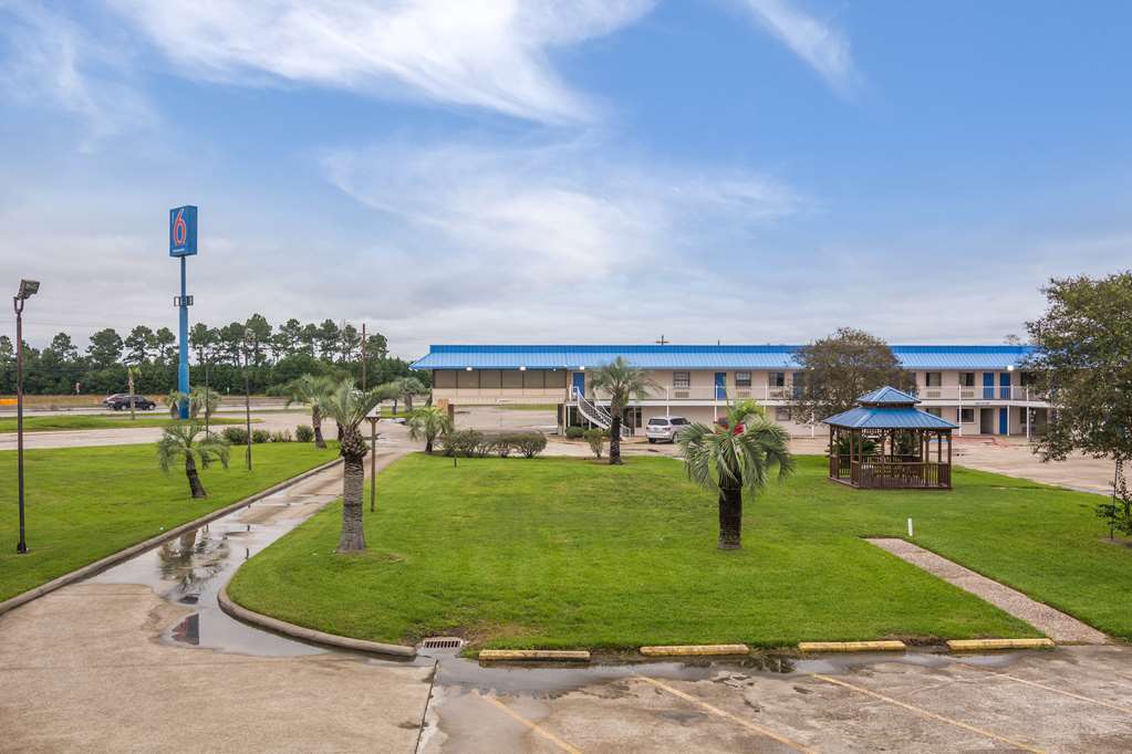 Motel 6 Winnie TX - photo 3