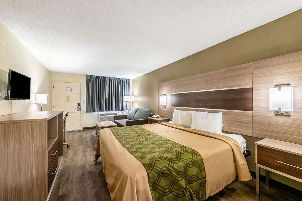 Econo Lodge Vicksburg - photo 17