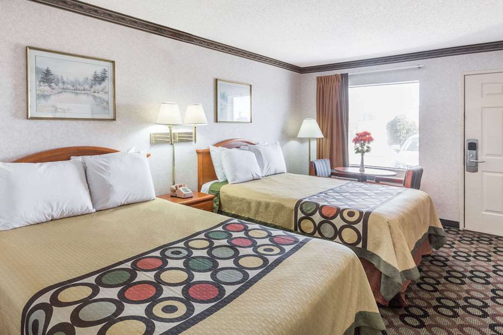 Super 8 by Wyndham Ashburn - photo 6