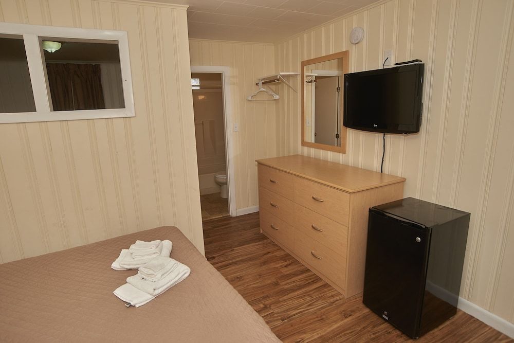 Marguerite Motel - photo 19
