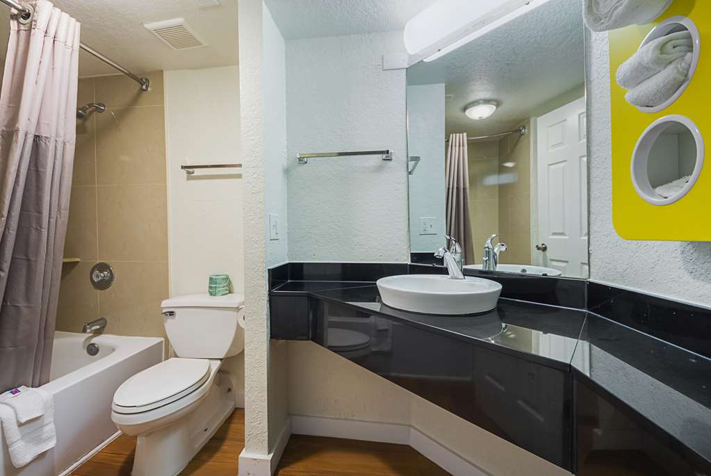 Motel 6 Garland TX Northeast Dallas - photo 27