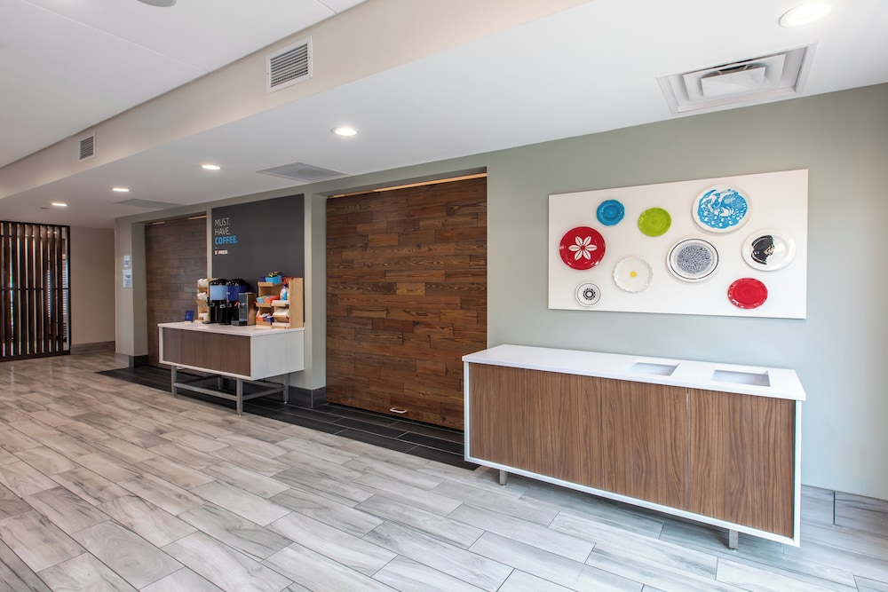 Holiday Inn Express & Suites Rock Hill by IHG - photo 67