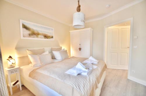 Villa Strandblick 9 — 4-Star Luxury Hotel in Zingst, Germany