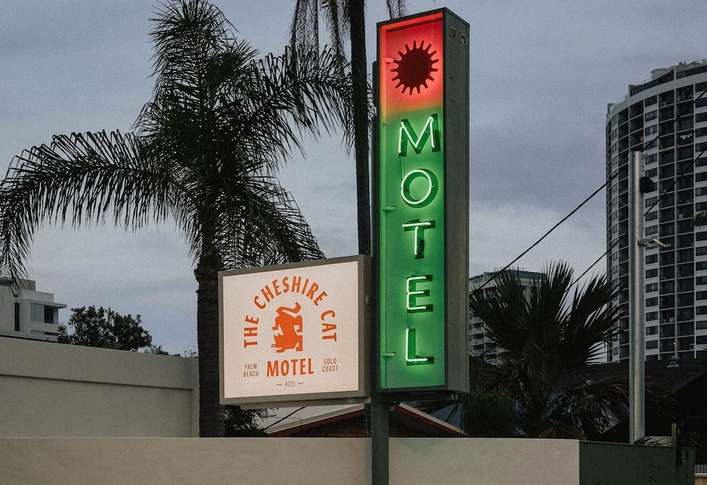 The Cheshire Cat Motel in Palm Beach, Australia