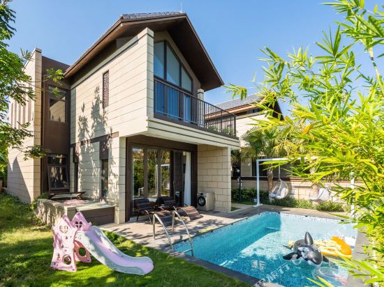 Seaside Resort in Sanya, People's Republic of China