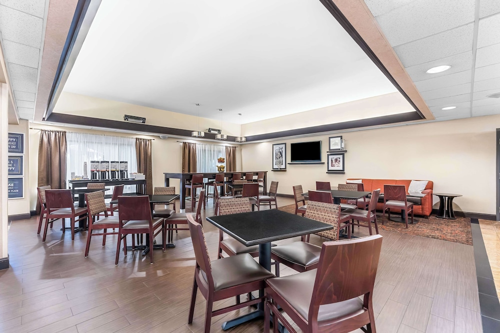 Hampton Inn Stroudsburg Poconos - photo 21