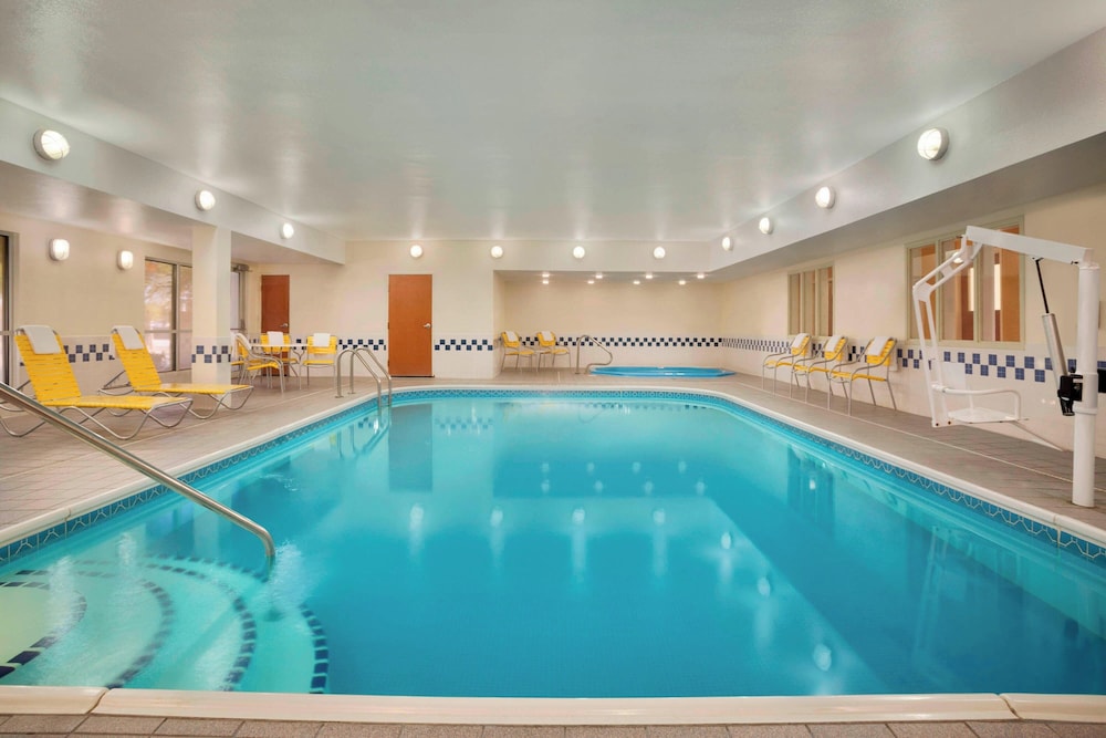 Fairfield Inn & Suites Fort Worth University Drive - photo 14