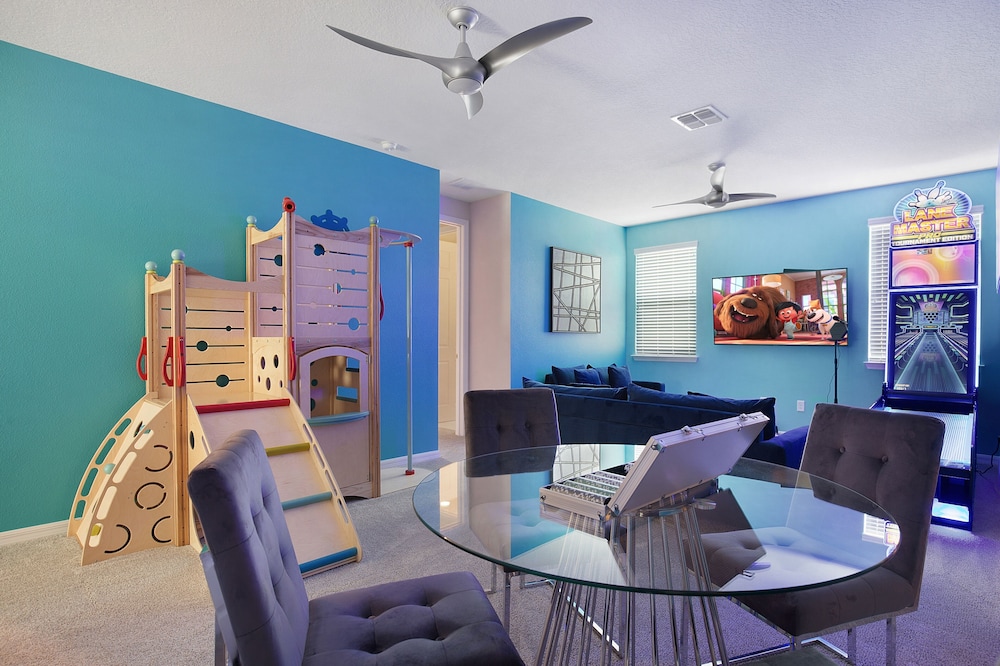 Solara Resort Luxury 9 Bedroom Homes - photo 75