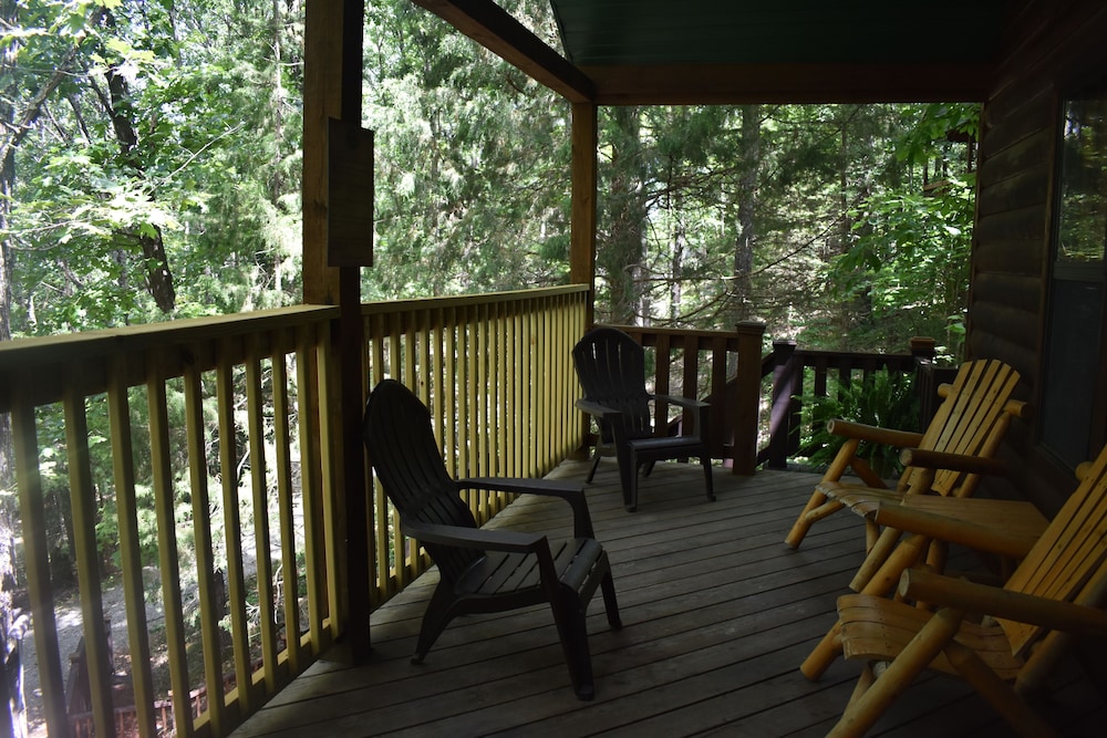 Bear Creek Lodge Cabin Resort - photo 130