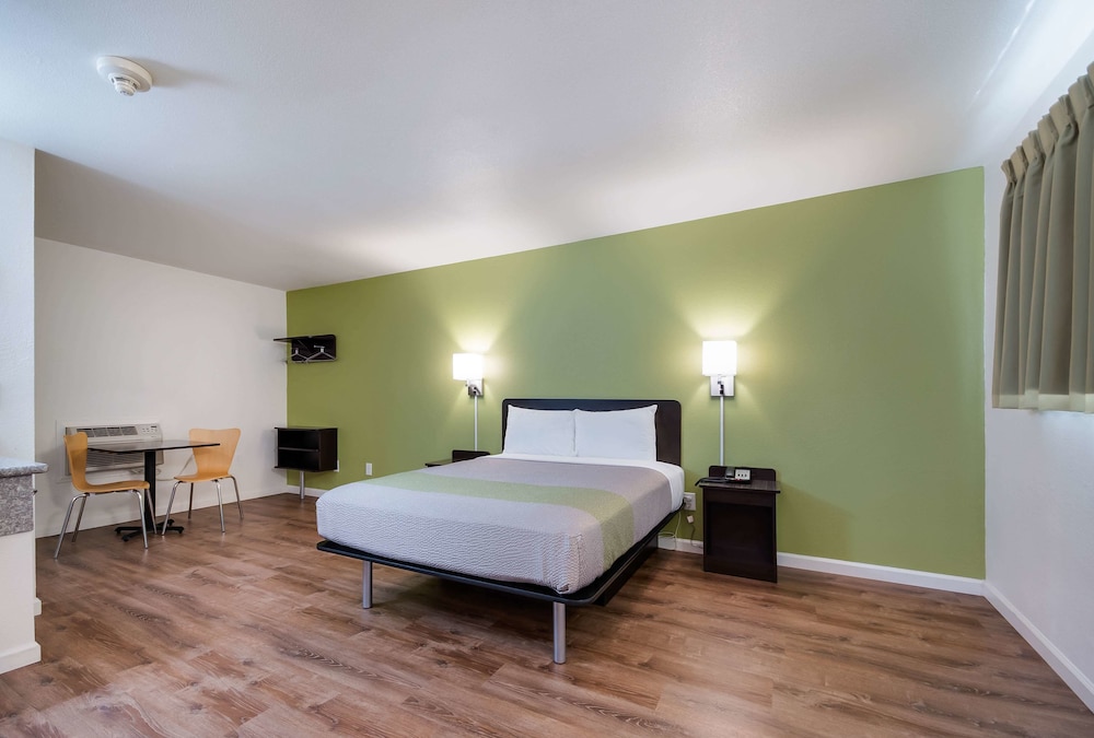 Motel 6 Burlington WA - photo 15