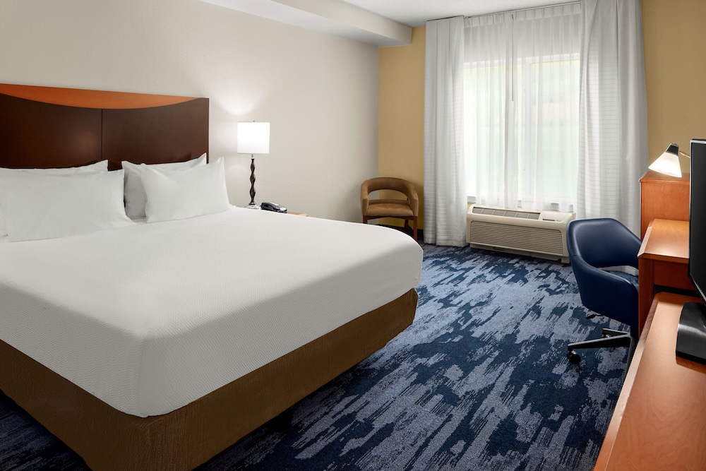 Fairfield Inn & Suites by Marriott Bedford - photo 7