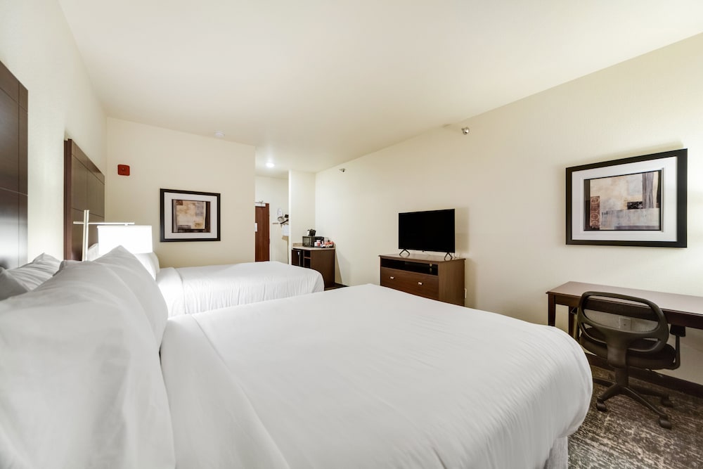 Cobblestone Hotel & Suites Cozad - photo 38