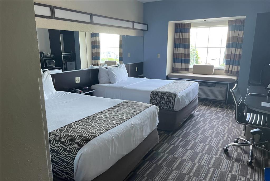 Microtel Inn & Suites by Wyndham Waynesburg - photo 17