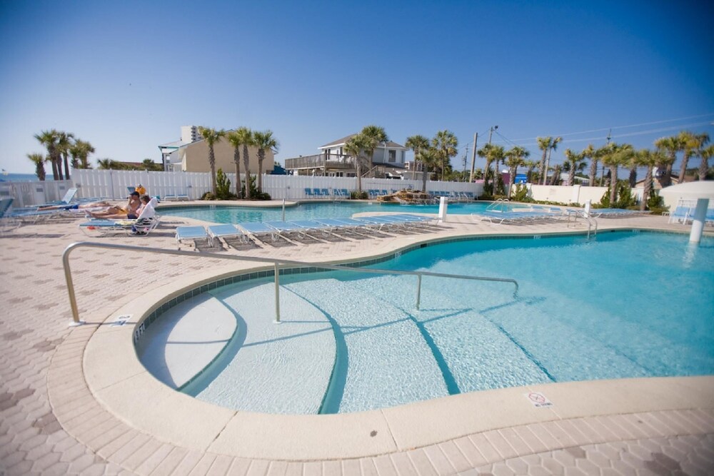 802 Majestic Beach Resort Tower II - carbon neutral hotel in Panama City Beach