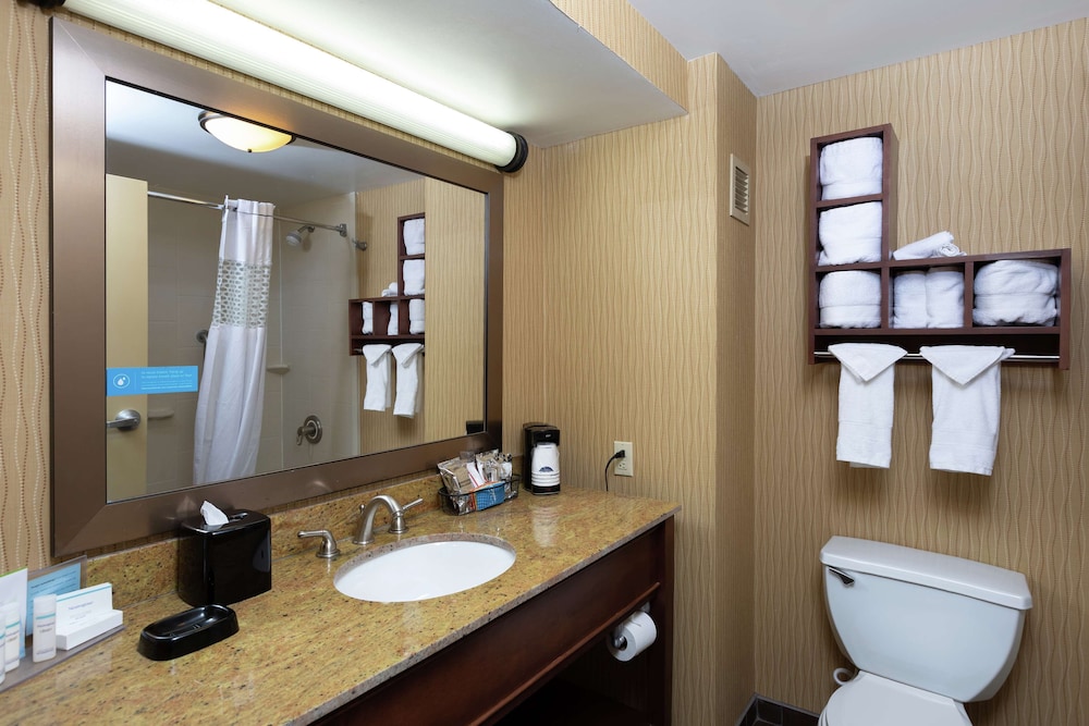 Hampton Inn Houma - photo 20