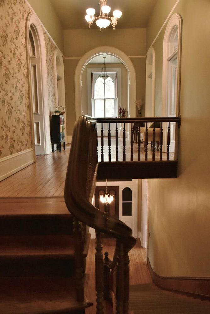 Shaw Mansion Inn - photo 16