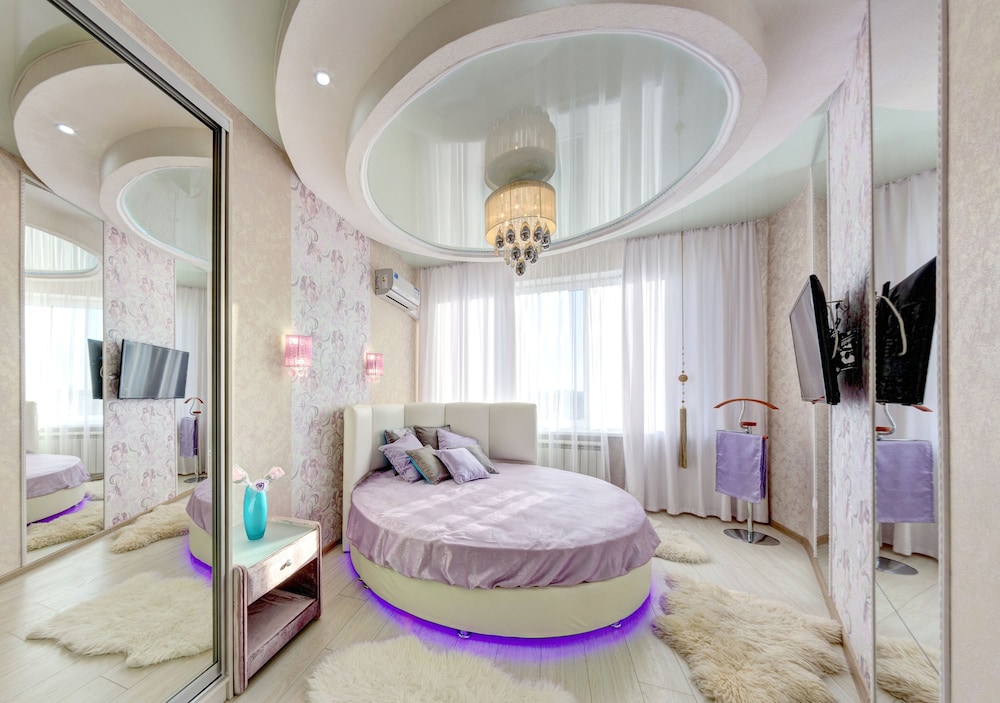 InnHome Apartments Bratiev Kashirinykh — 4-Star Luxury Hotel in Chelyabinsk, Russia