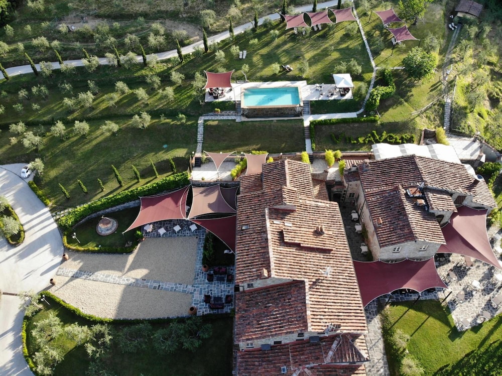 Villa Volpi — 4-Star Luxury Hotel in Lucca, Italy