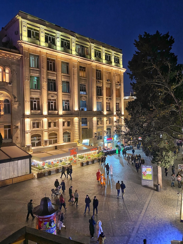 Center Hotel Baku — hotel in Baku