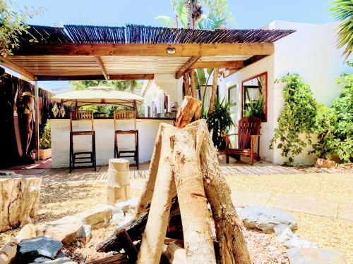 Regent Casa’s Cape Towns Blouberg Area Where 20 people can stay