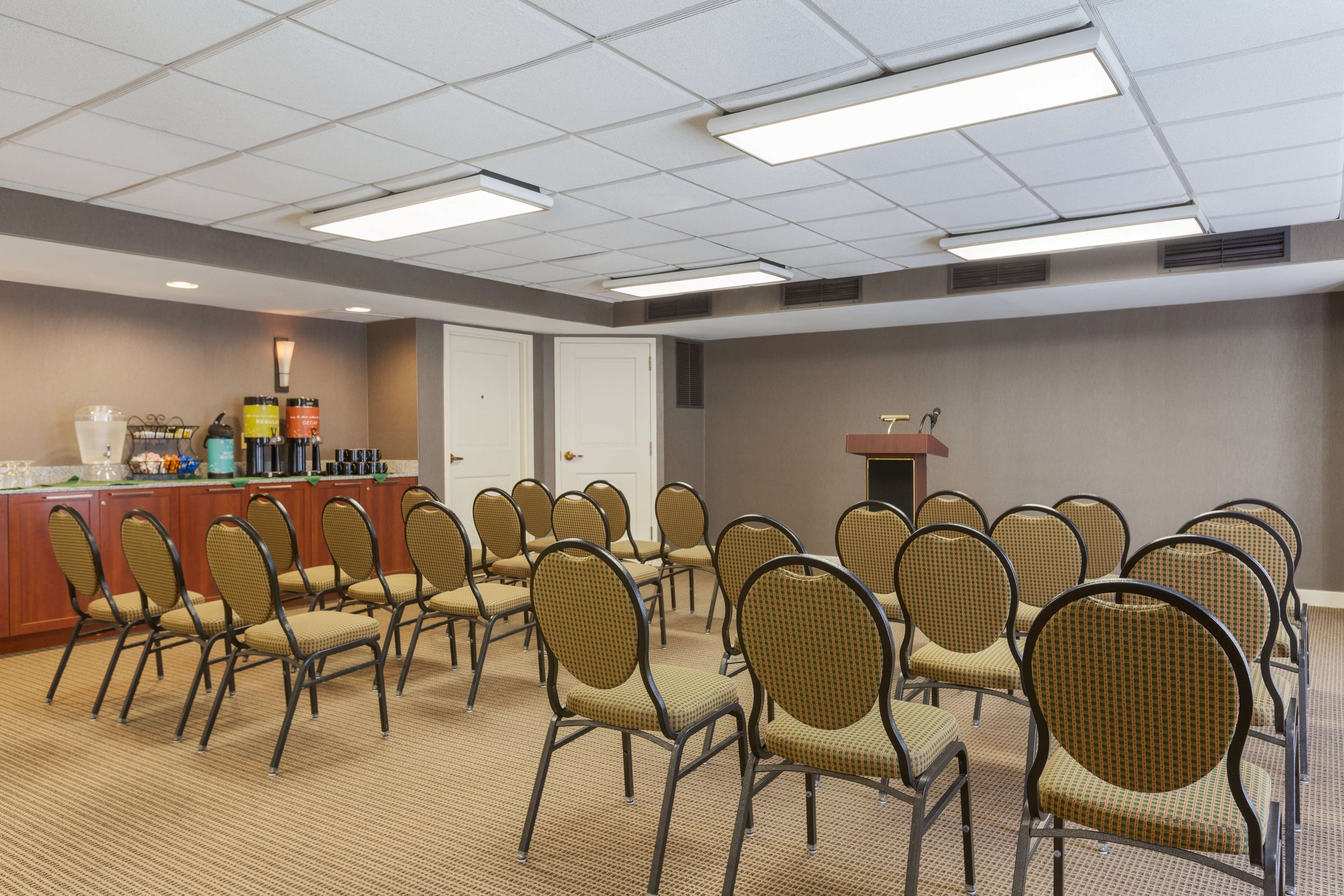 Hilton Garden Inn Lancaster - photo 16